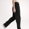 Emblem Fleece Jogger für Damen