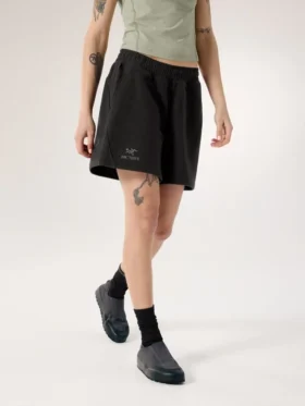 Emblem Fleece Short 6″ für Damen