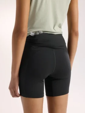 Essent High-Rise Utility Short 6″ Damen