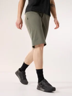 Rhoam Short für Damen