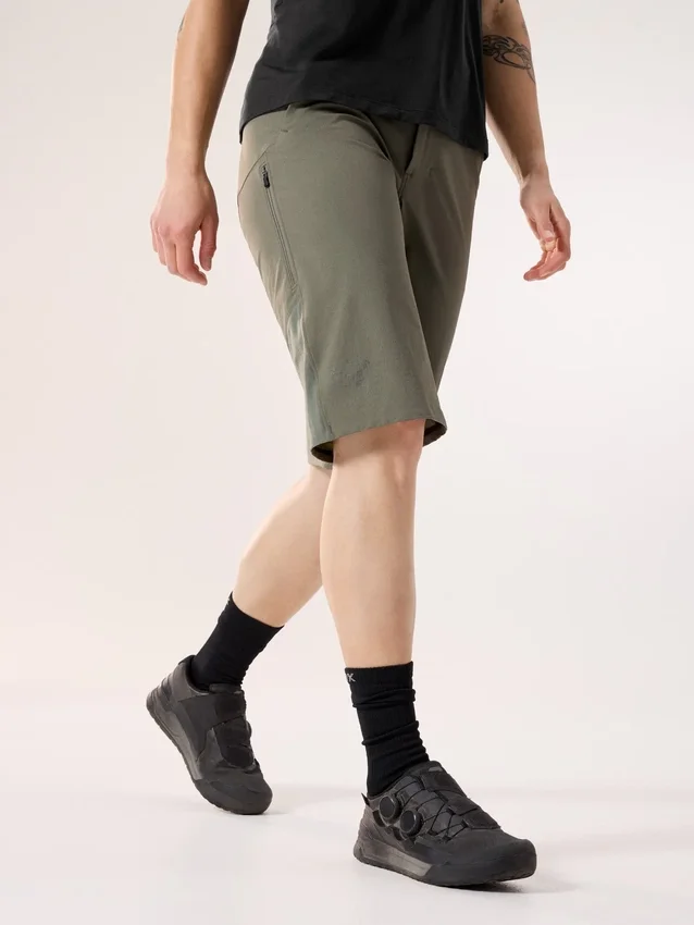 Rhoam Short für Damen
